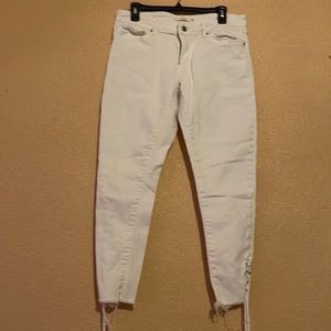 Levi’s low rise 711 skinny crop capri